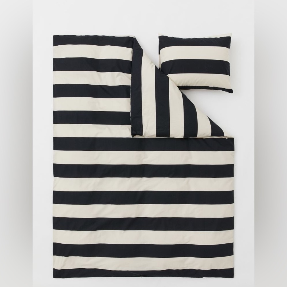 H&M Stripe Cotton Duvet Cover Set.